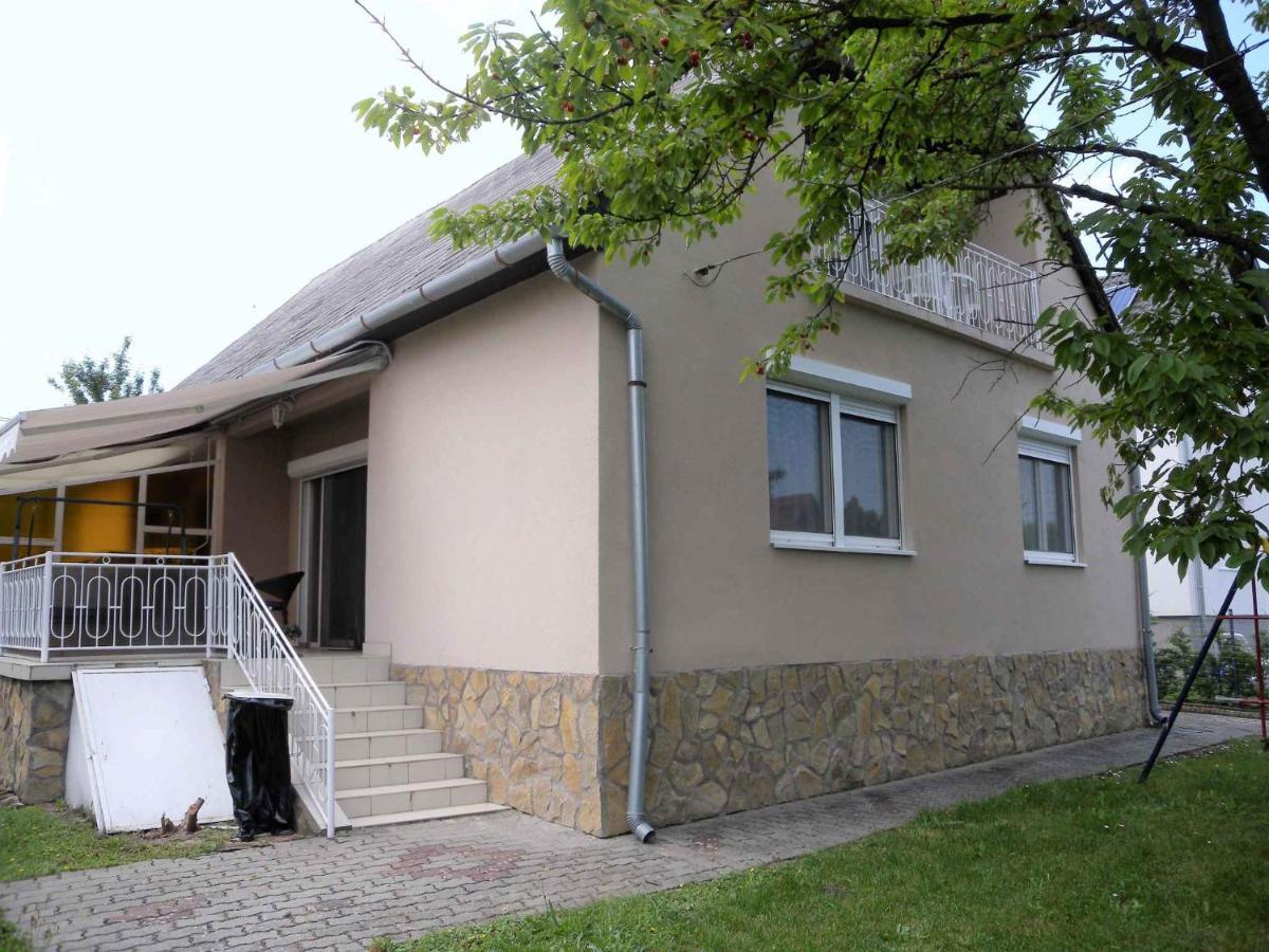 Holiday Home In Fonyod/Balaton 38001 Kültér fotó